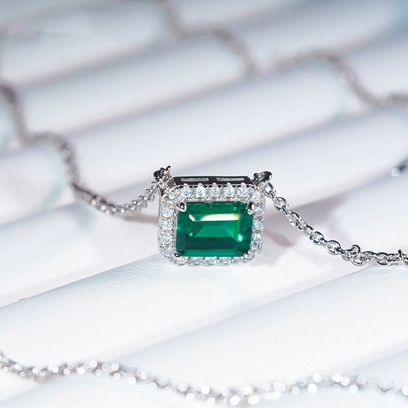 Green Rock Plated Necklace