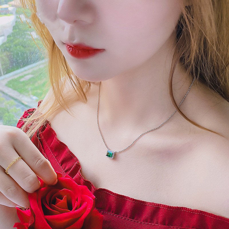 Green Rock Plated Necklace