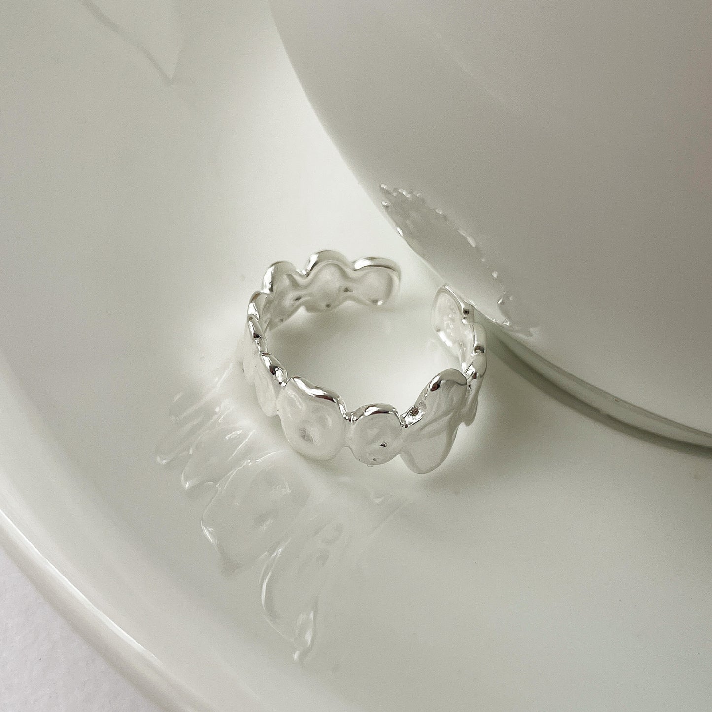 Irregular Shaped Loose Ring