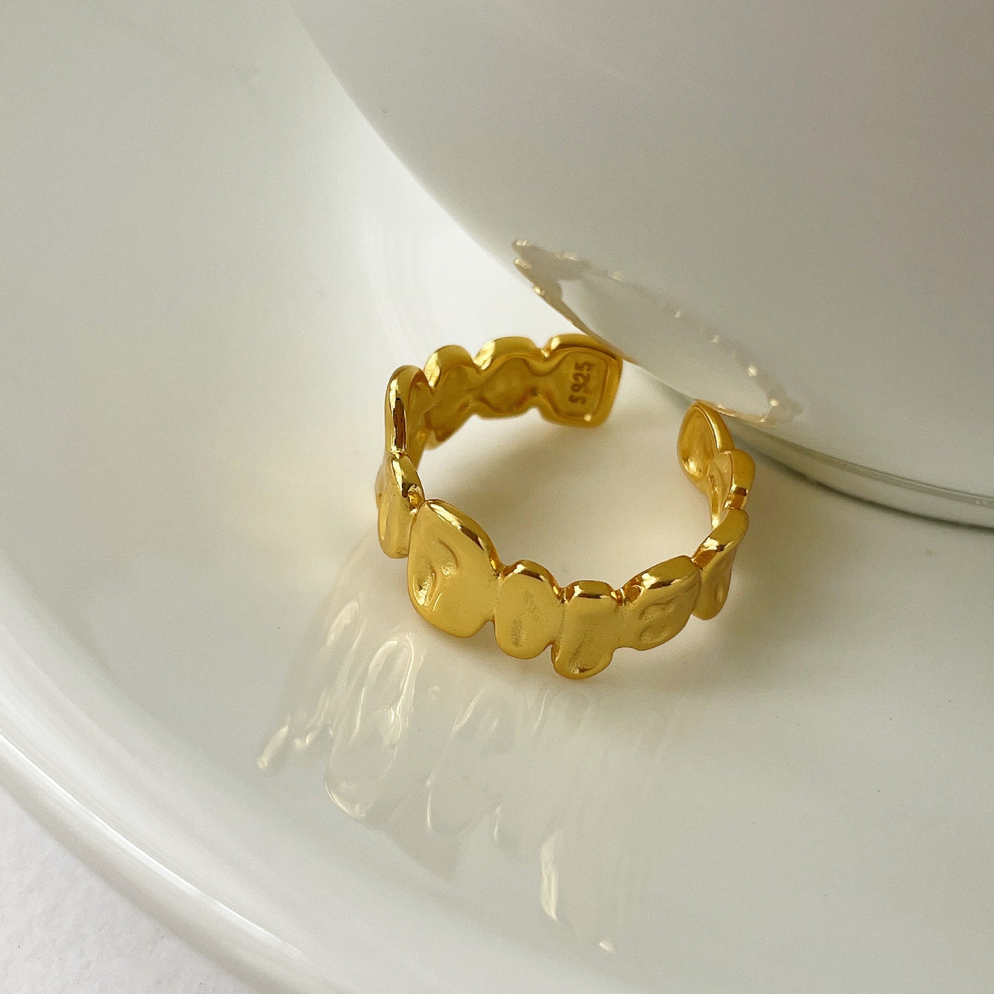 Irregular Shaped Loose Ring