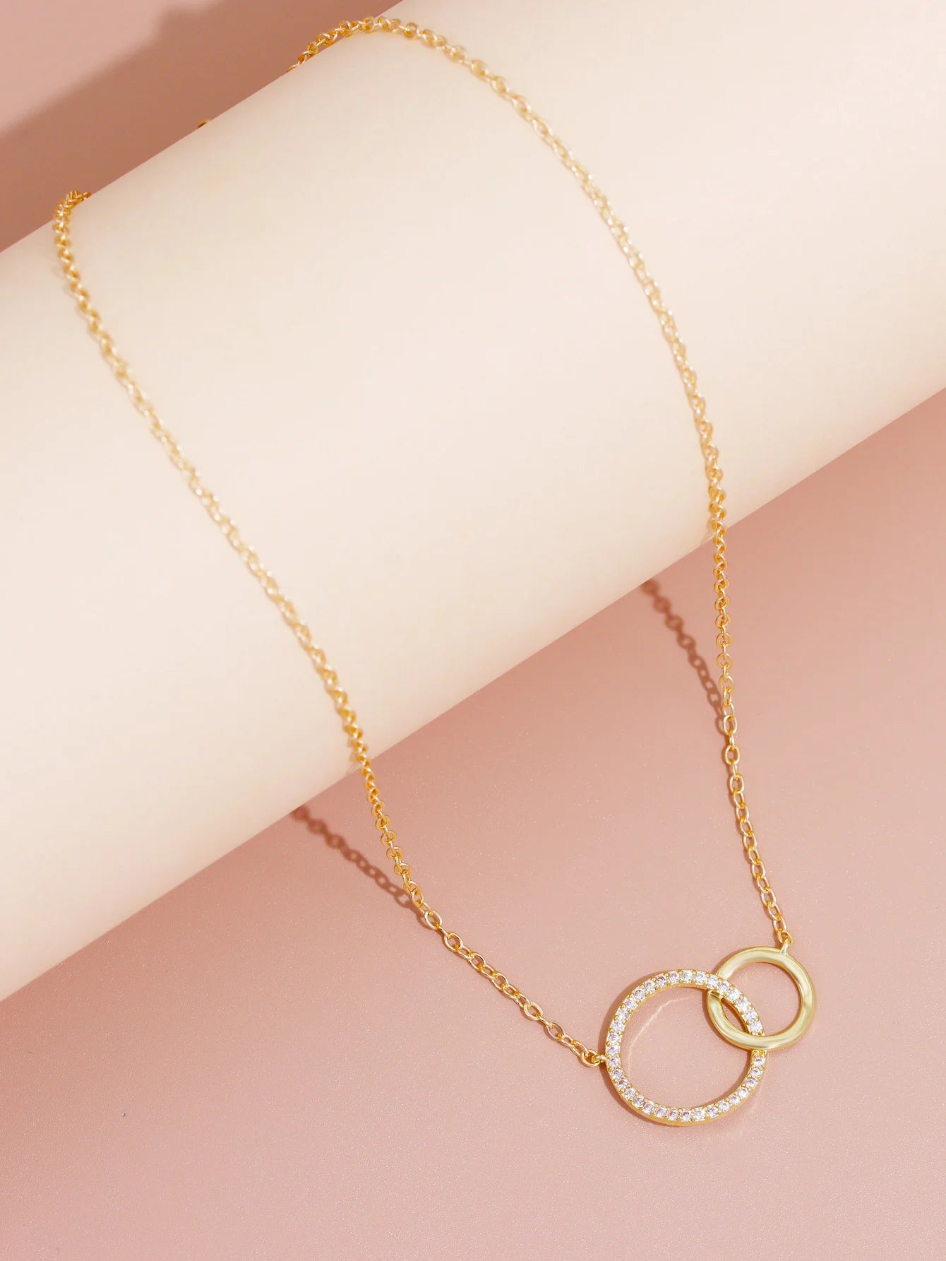 Double Circle chain necklace