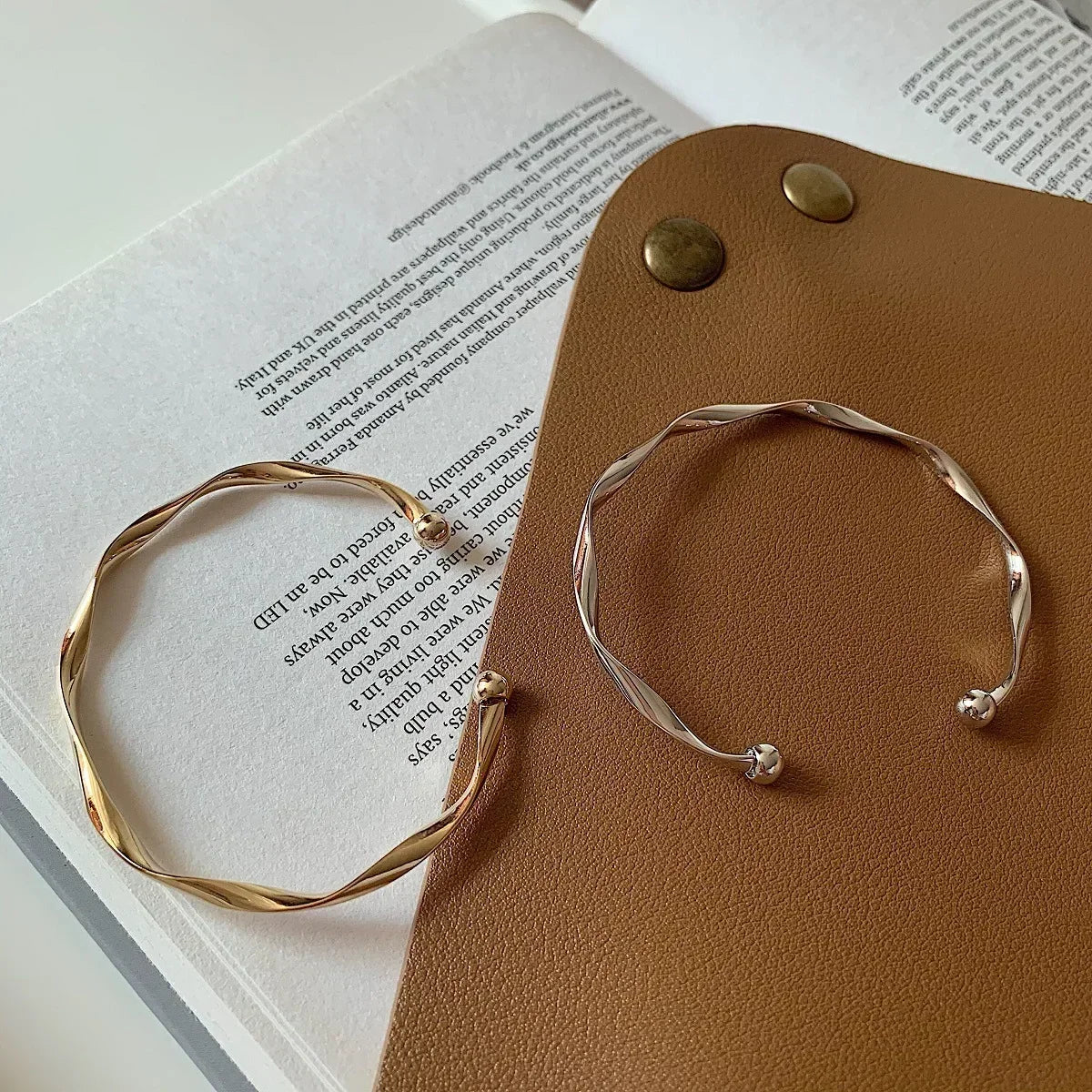 Elegant Twist Bracelet